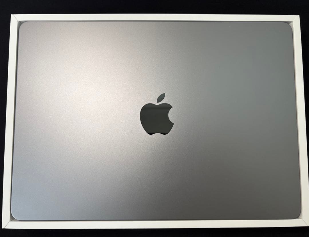 【美品】MacBook Air M2 256GB 8GB バッテリー100%