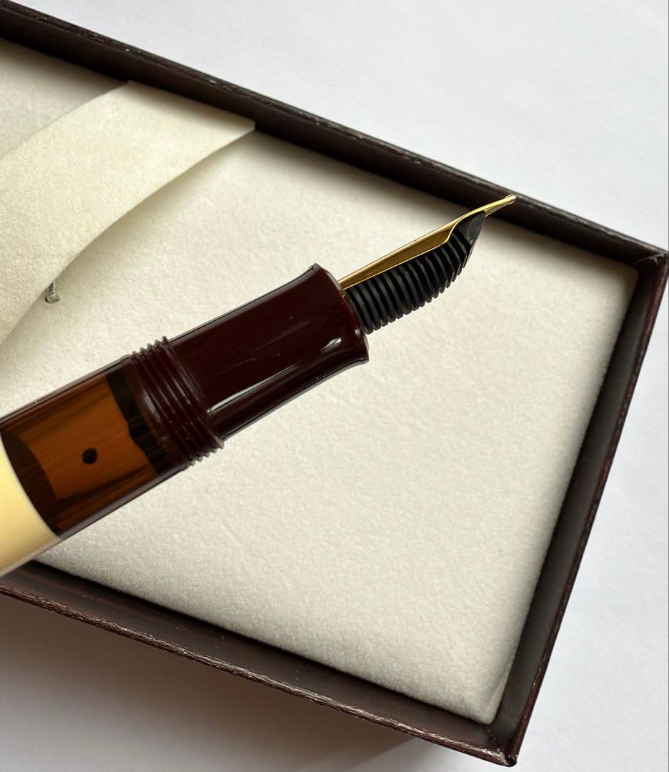 ペリカン M200 カフェクリーム 2015年限定 ケース付完品