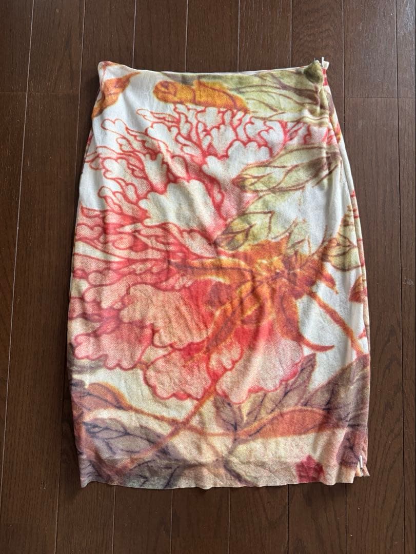 希少 VIVIENNE TAM 花柄タイトスカート サイズ0