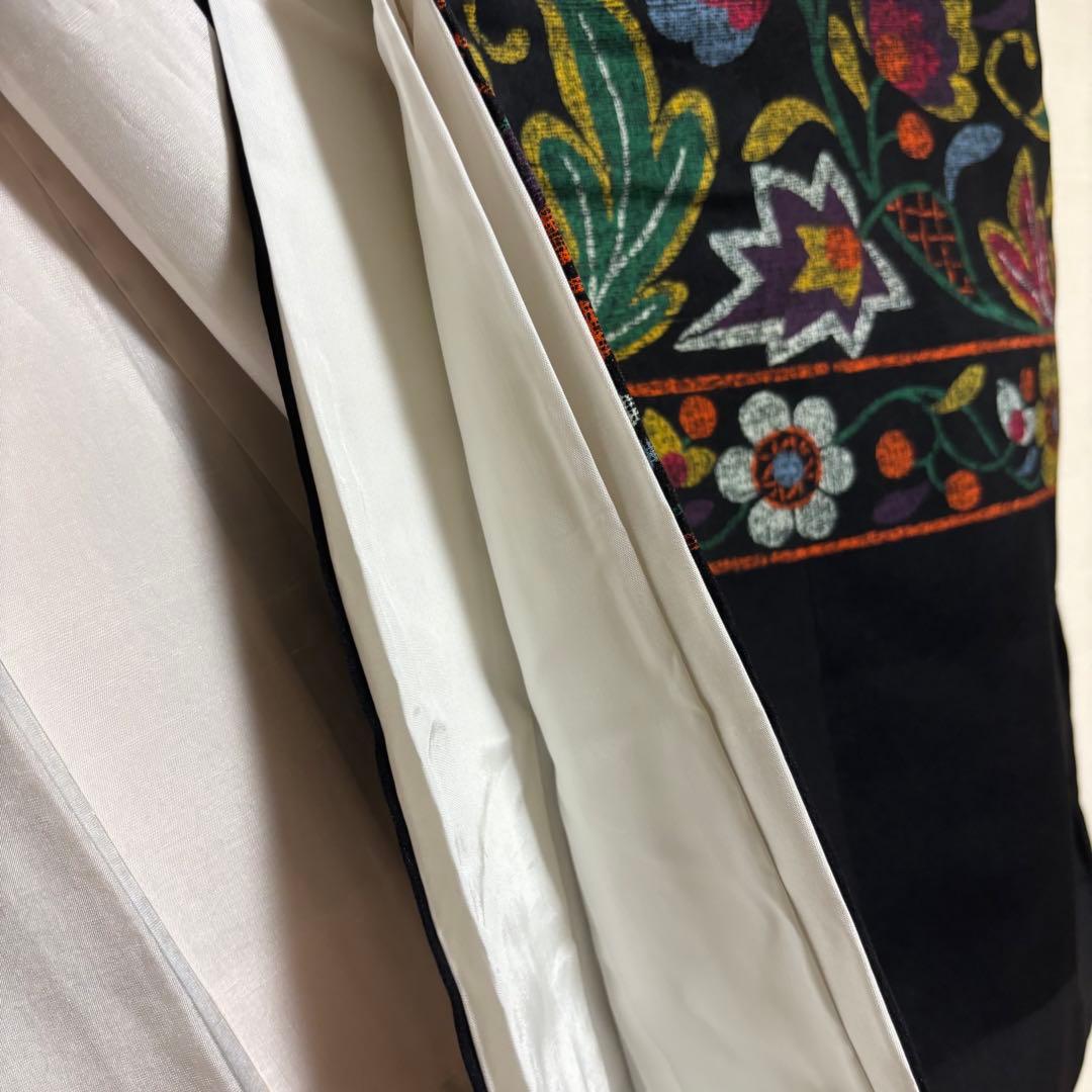 【振袖】 個性的な花模様 市松紋様 着物 袷 小振袖 身丈約159cm