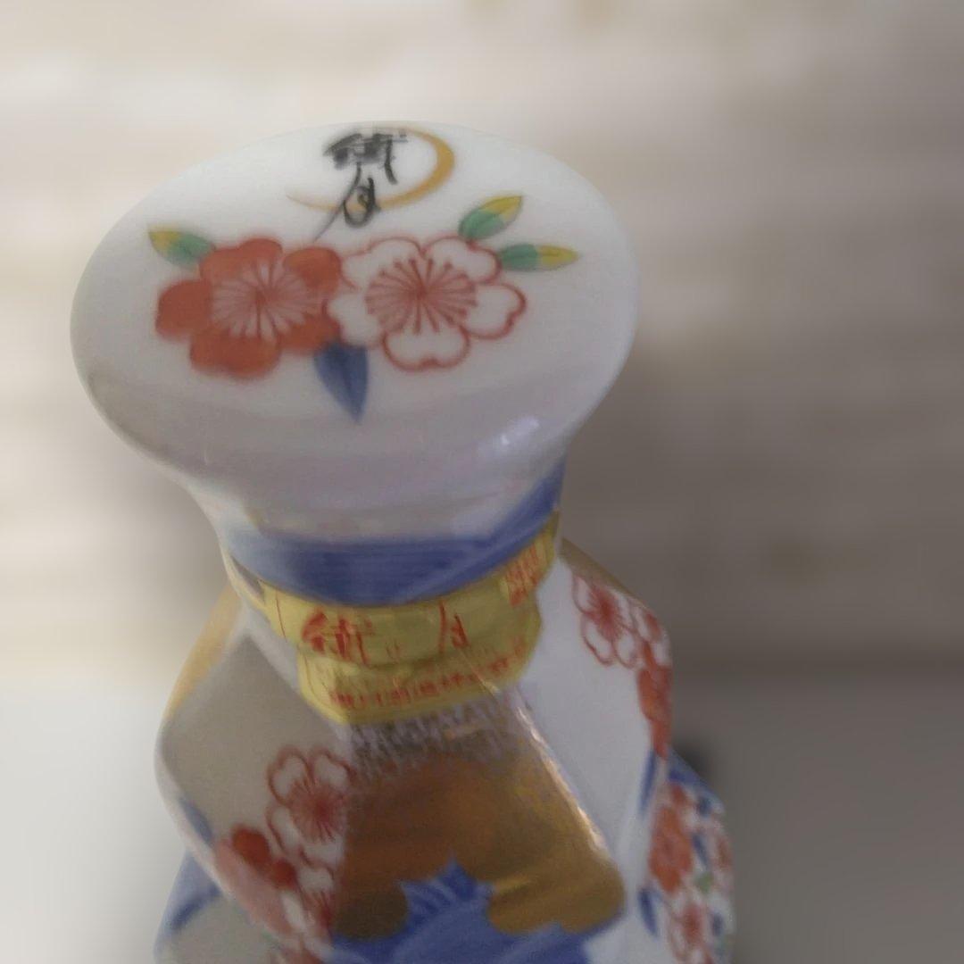 レア！　40年長期貯蔵熟成焼酎『古酒繊月』有田焼ボトル　【500本限定品】