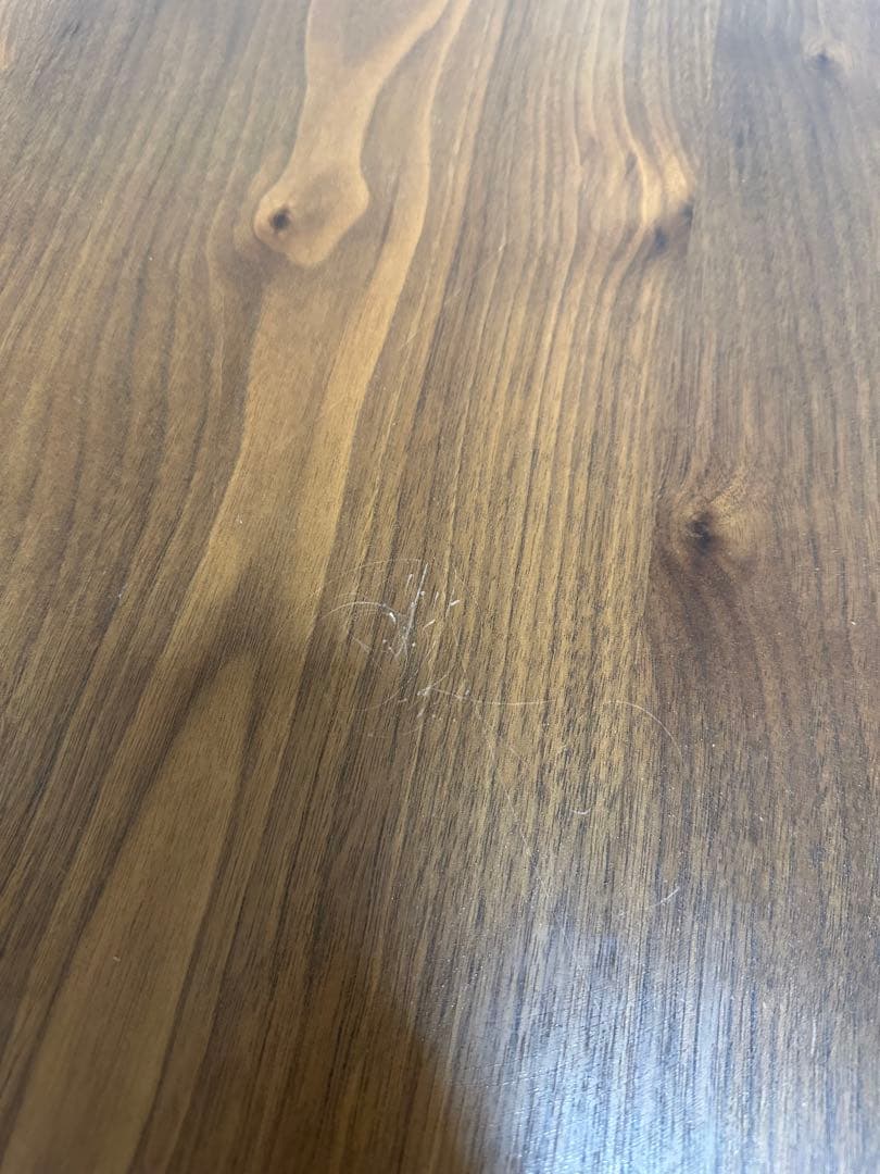 ニトリ 円形ダイニングテーブル（ウォールナット風）