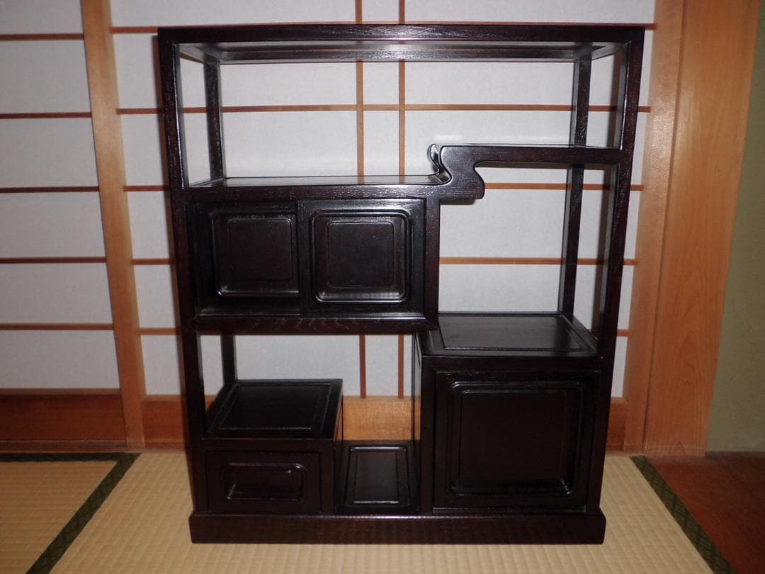 【奈良県旧家所蔵品】小振りな飾り棚　茶棚　茶箪笥　違い棚（54×54×20cm）