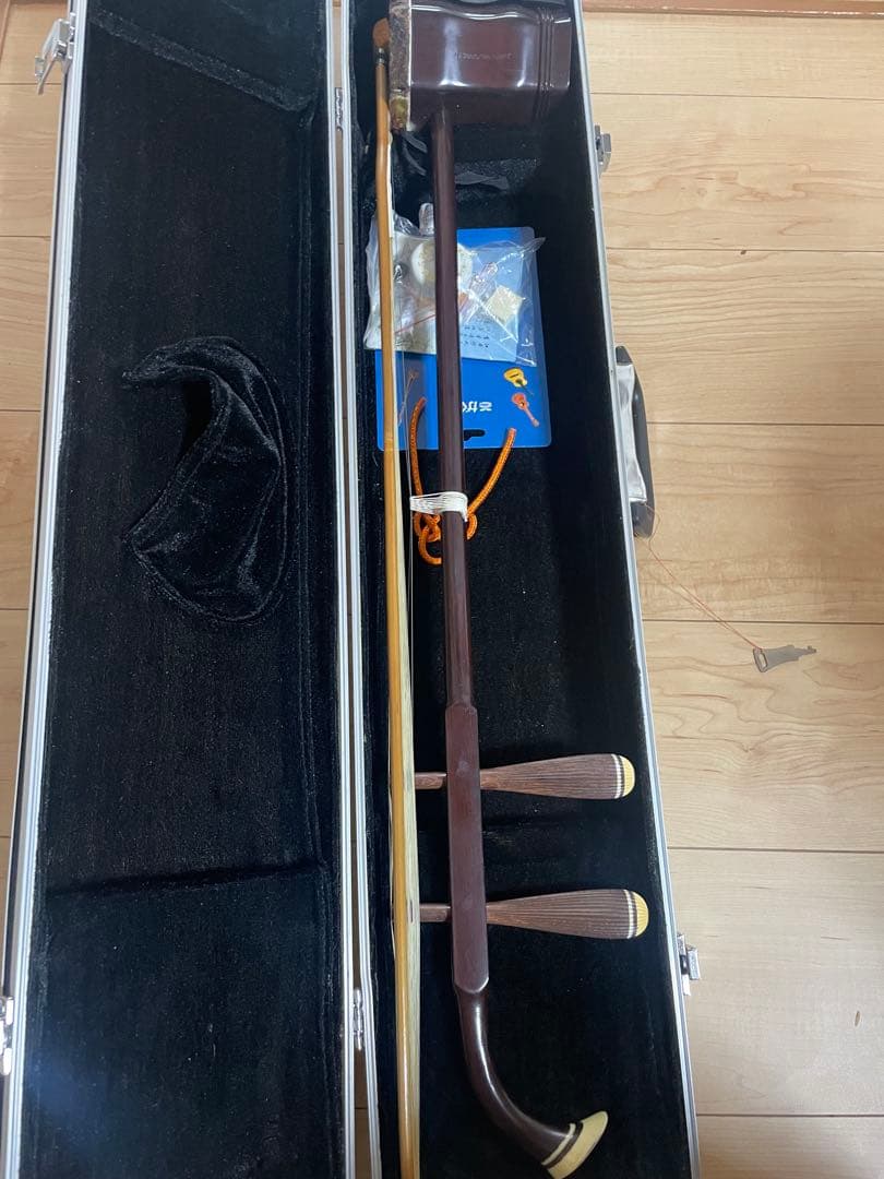 二胡　中国楽器　ケース付き