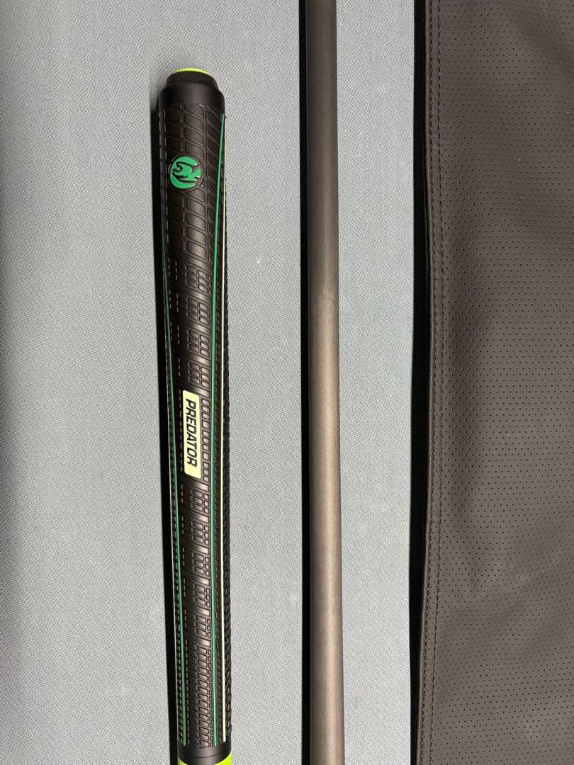 【新品】AIR RUSH ビリヤードキュー ライムグリーン