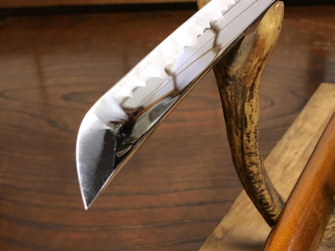 【 大小模造刀 】　大刀）全長104ｃｍ　脇差）全長71ｃｍ