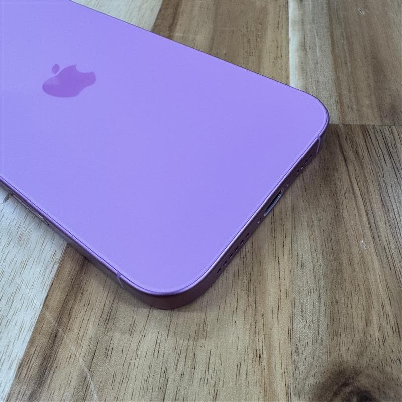 【ほぼ未使用】バッテリー100% iPhone 16 PLUS 国内SIMフリー