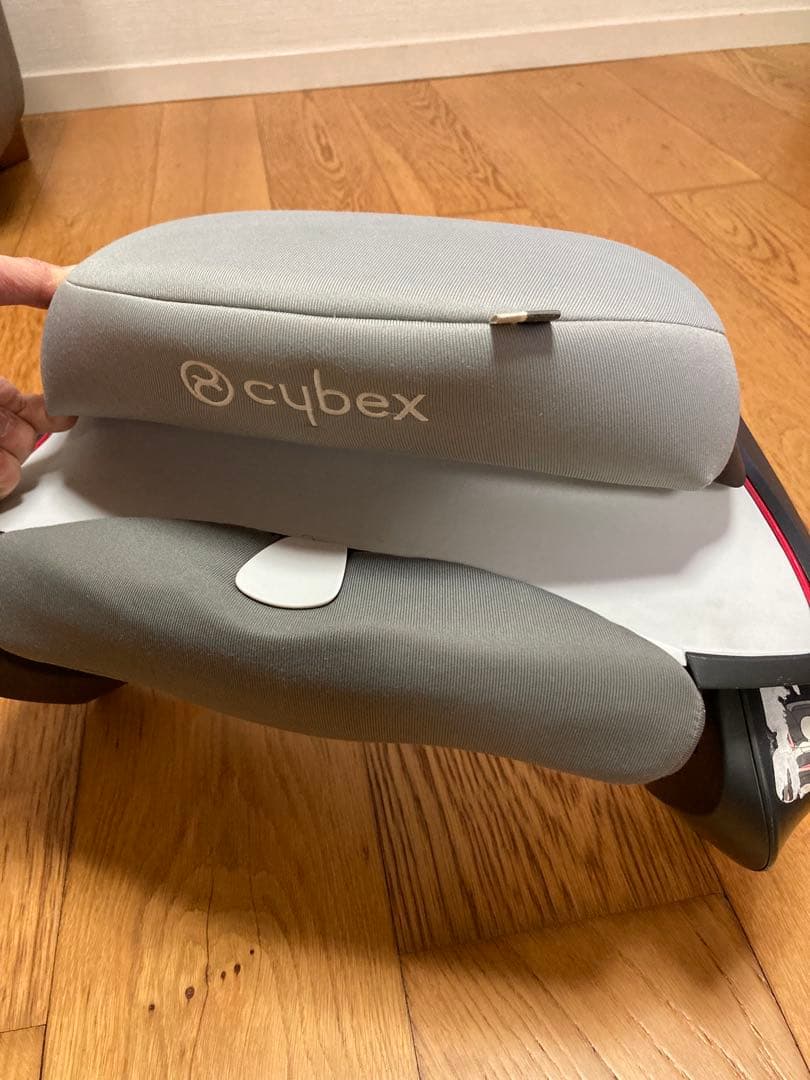 Cybex チャイルドシート グレー isofix