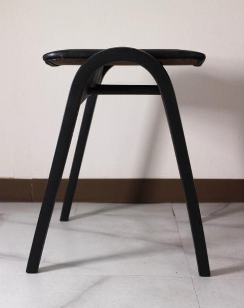 美品 秋田木工 スタッキング スツール チェア 椅子 曲木 マッドブラック