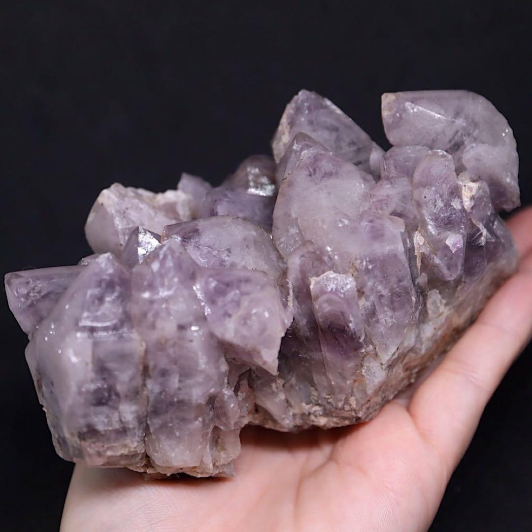 大きい！ユニーク！アメジスト 紫水晶 701.4g AMT291 鉱物原石天然石