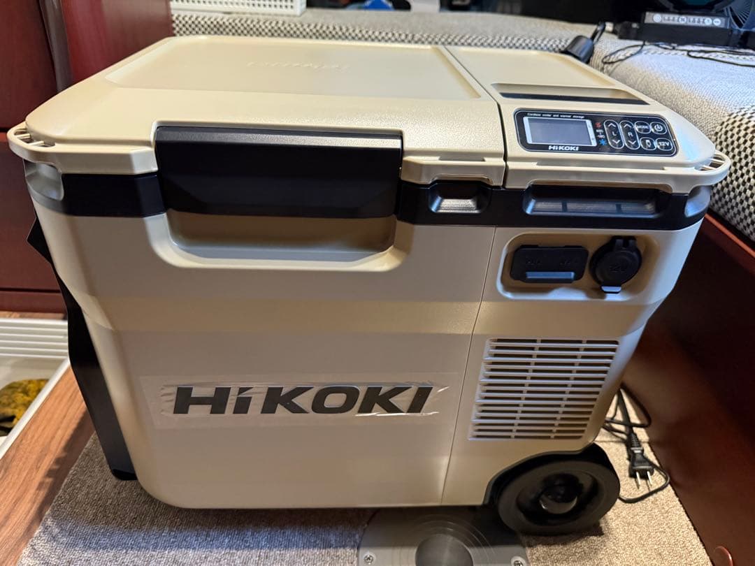 HiKOKI コードレス冷温庫 UL 18DC