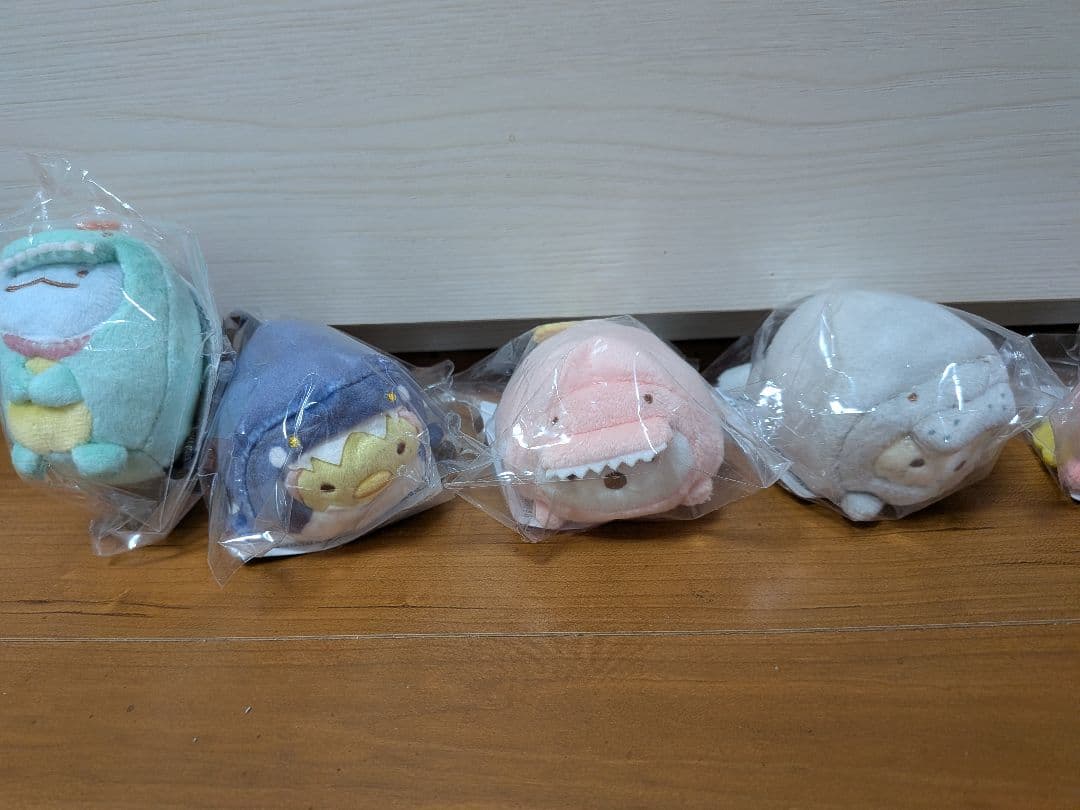 大絶滅展すみっコぐらし　てのりぬいぐるみ全8種　ステッカー全9種