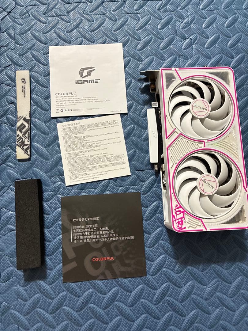 グラフィックボード・グラボ・ビデオカード COLORFUL RTX 5060 Ti Ultra W DUO OC 16GB