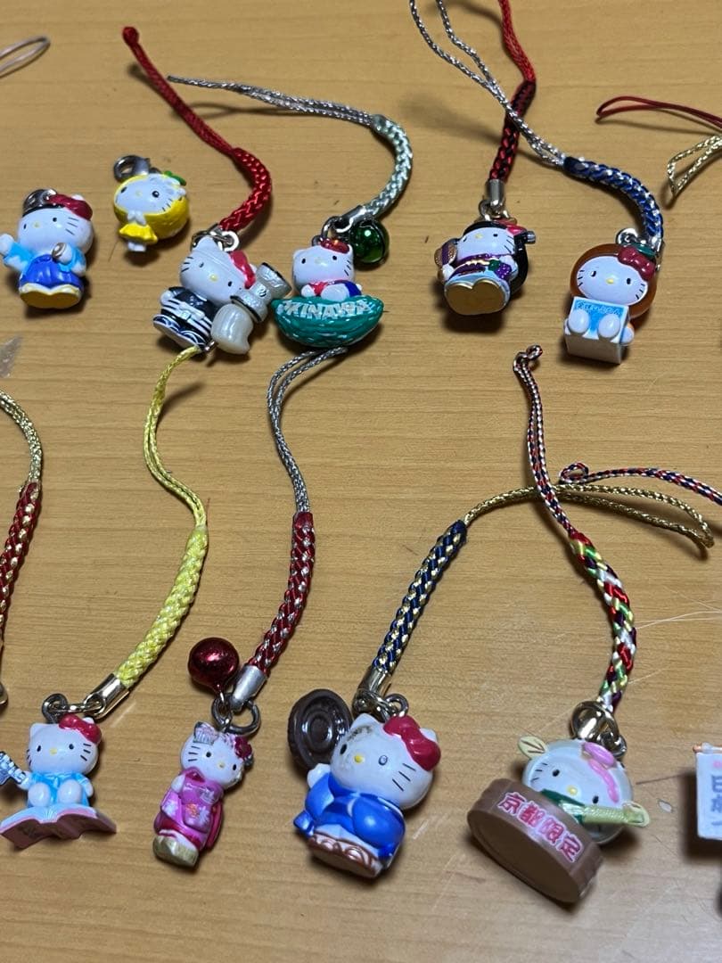 used★サンリオ　ハローキティ　ご当地　根付け　ストラップ　まとめ