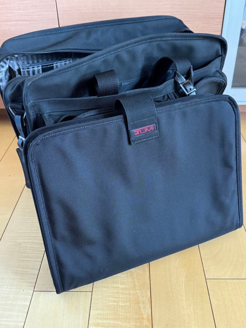 赤ロゴ TUMI トゥミ ビジネスバッグ ブラック 正規品