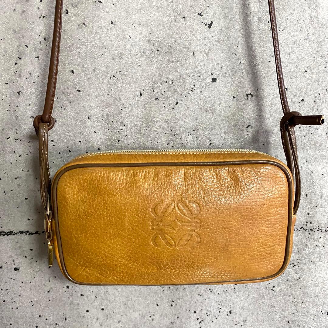 本物☆ロエベ アナグラム柄 レザー ショルダーバッグ 斜めがけ キャメルブラウン