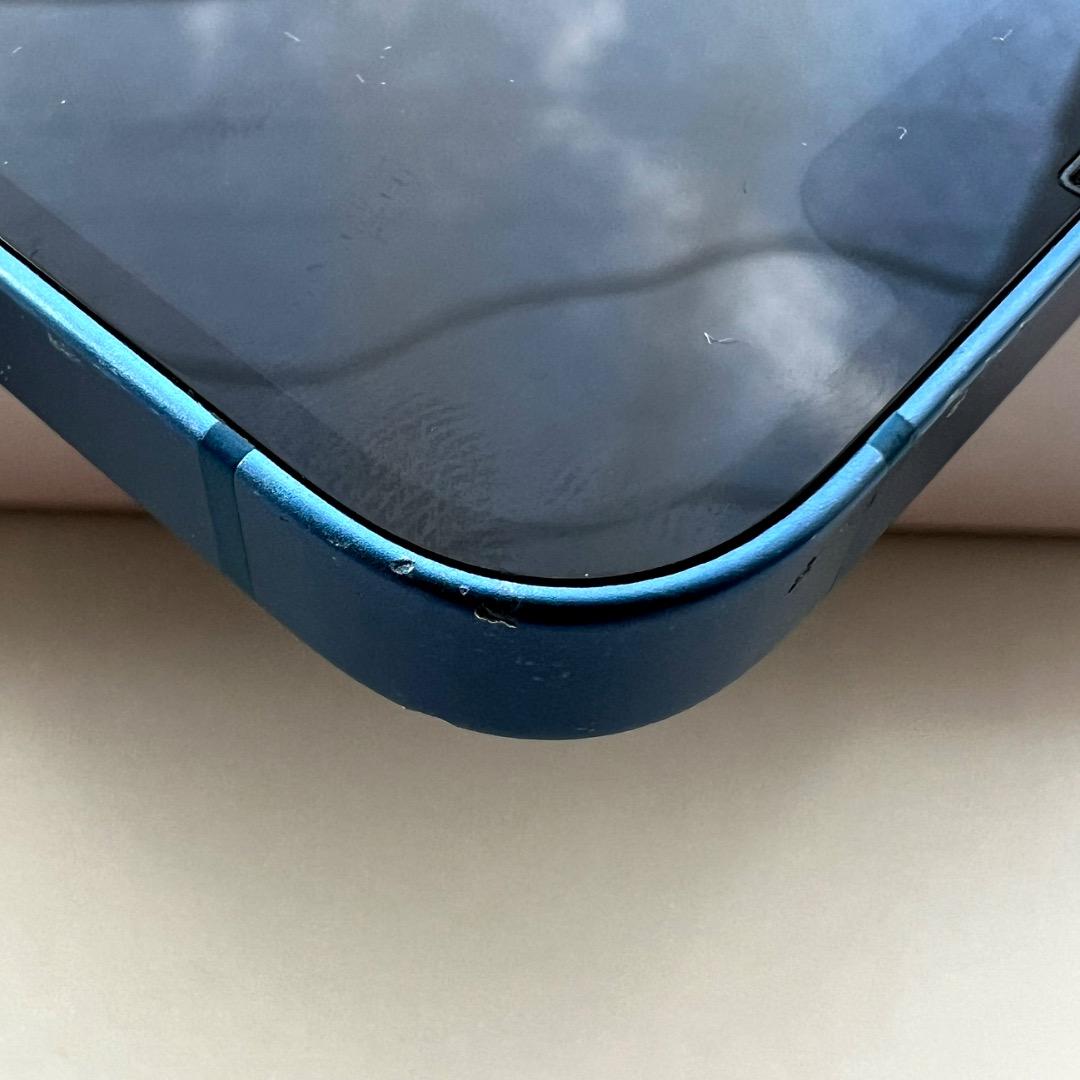 iPhone 13 mini 本体 （背面割れ）
