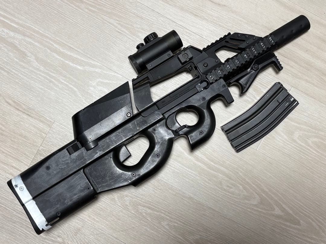 東京マルイ　P90 内外装カスタム