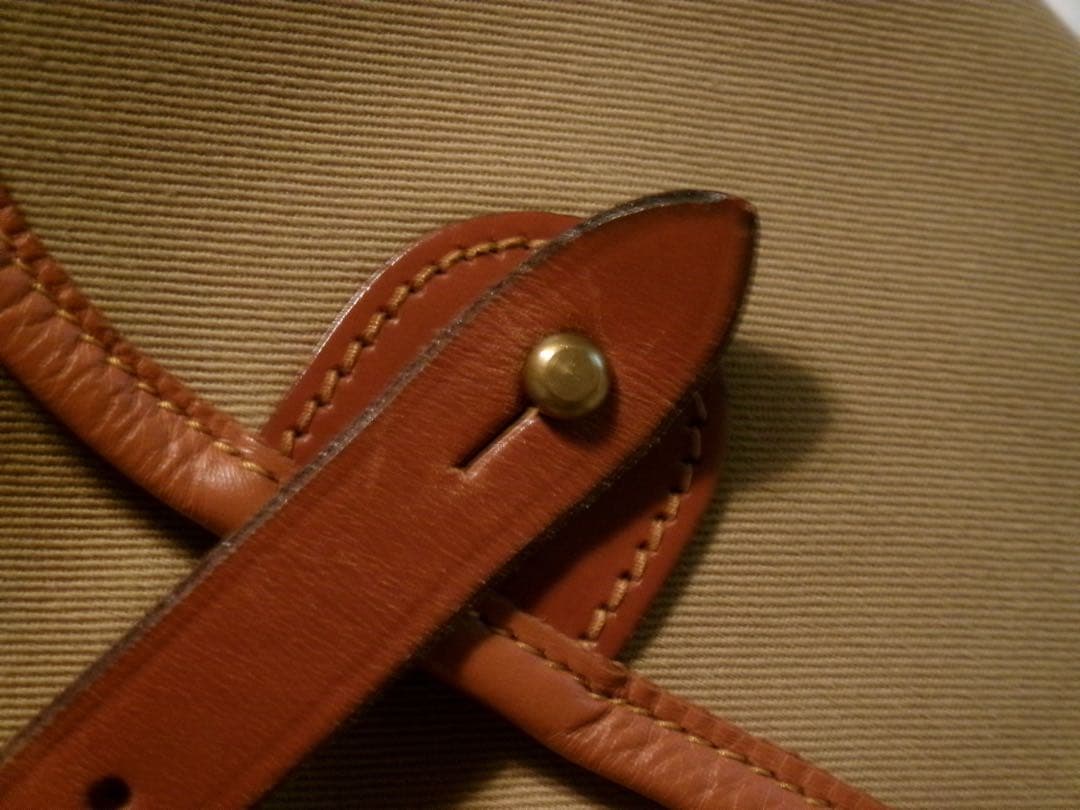 【美品】BRADY ブレディ アリエルトラウト ショルダーバッグ カーキ