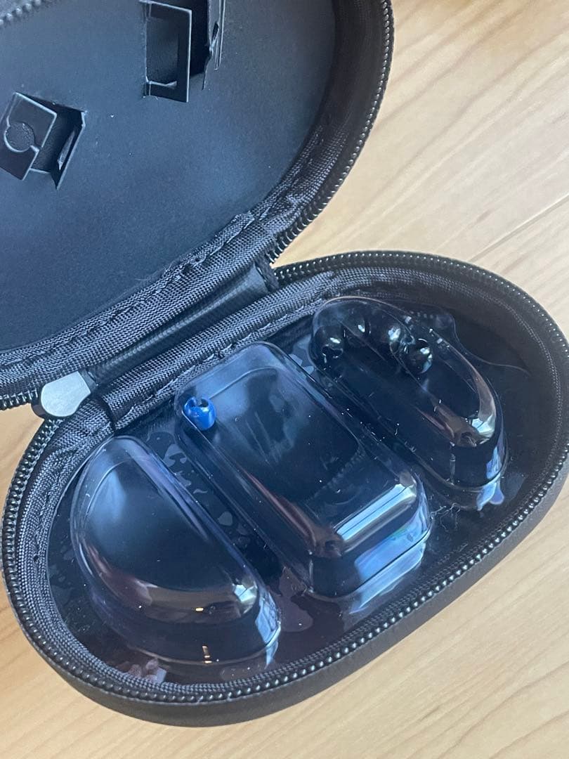 そ*様 激レア sacai × beats Earphone ネックレス ジャン