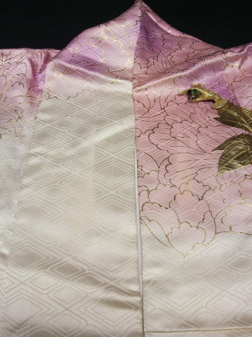 ぷっくり手刺繍の大輪牡丹　振袖フルセット　ｍ43　成人式