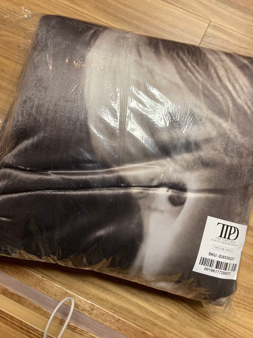 テイラー・スウィフト TTPDフリースブランケット