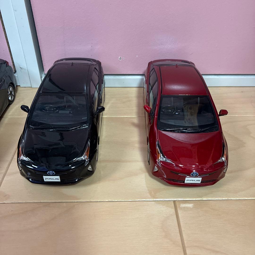 トヨタ プリウス 1/30 色見本ミニカー 傷アリ