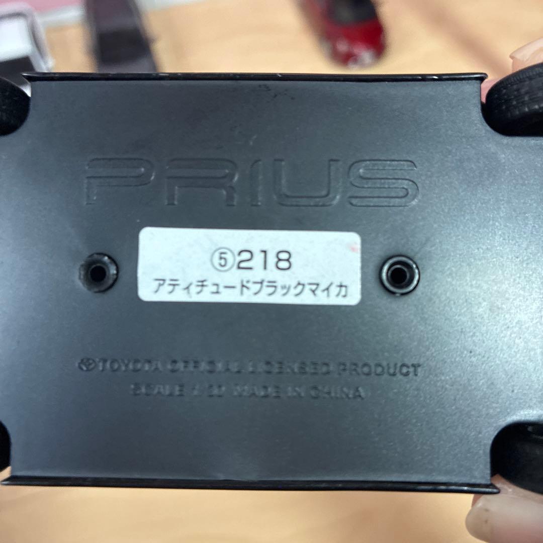 トヨタ プリウス 1/30 色見本ミニカー 傷アリ