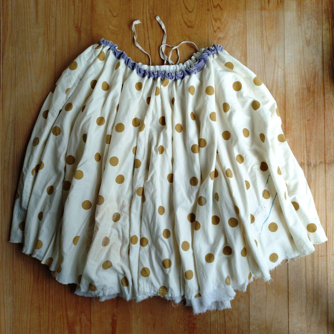 GASAとspologumのコラボ水玉柄のスカート