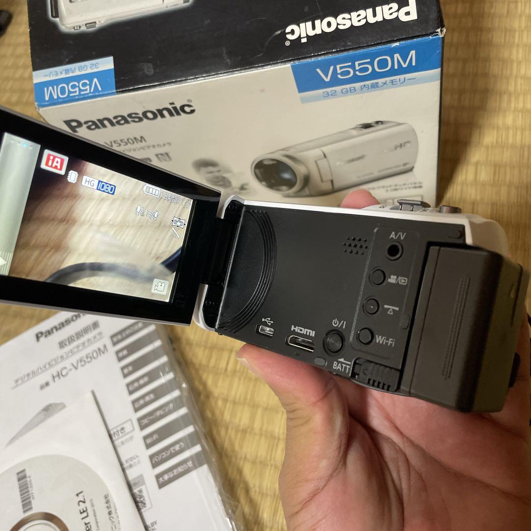 【美品】　Panasonic HC-V550M ビデオカメラ