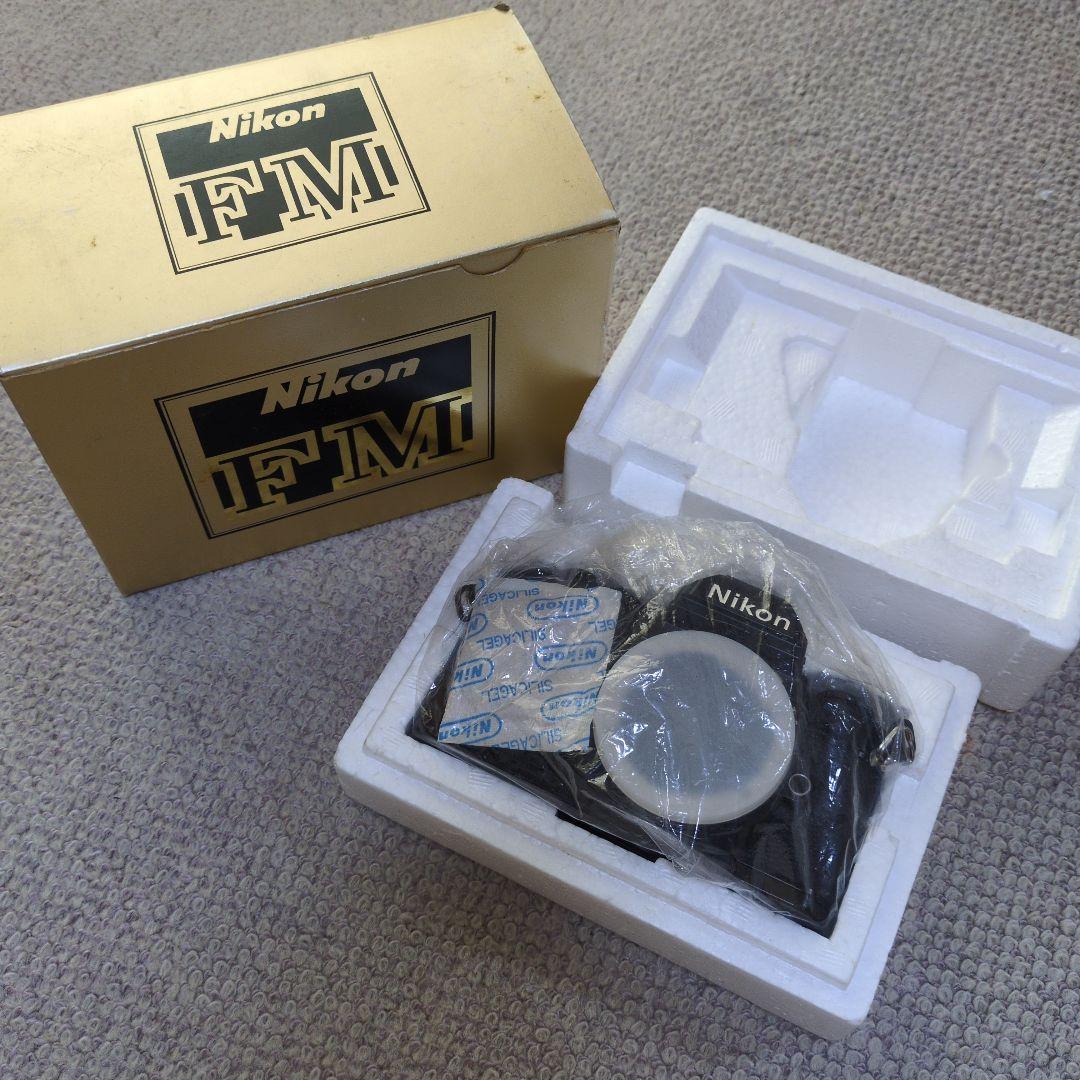 新品未使用　Nikon FM フィルムカメラ 本体のみ ブラック