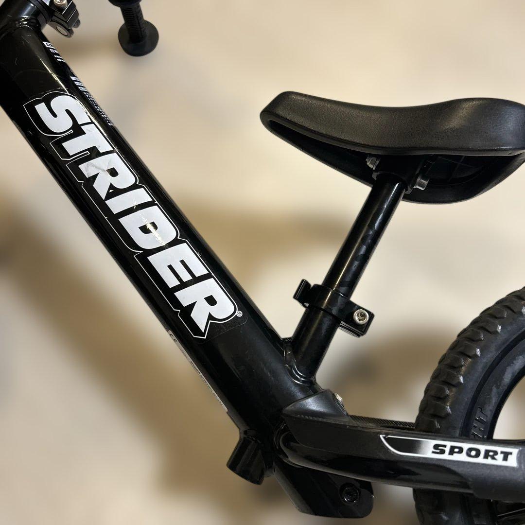 STRIDER バランスバイク ブラック　ストライダー　スポーツ