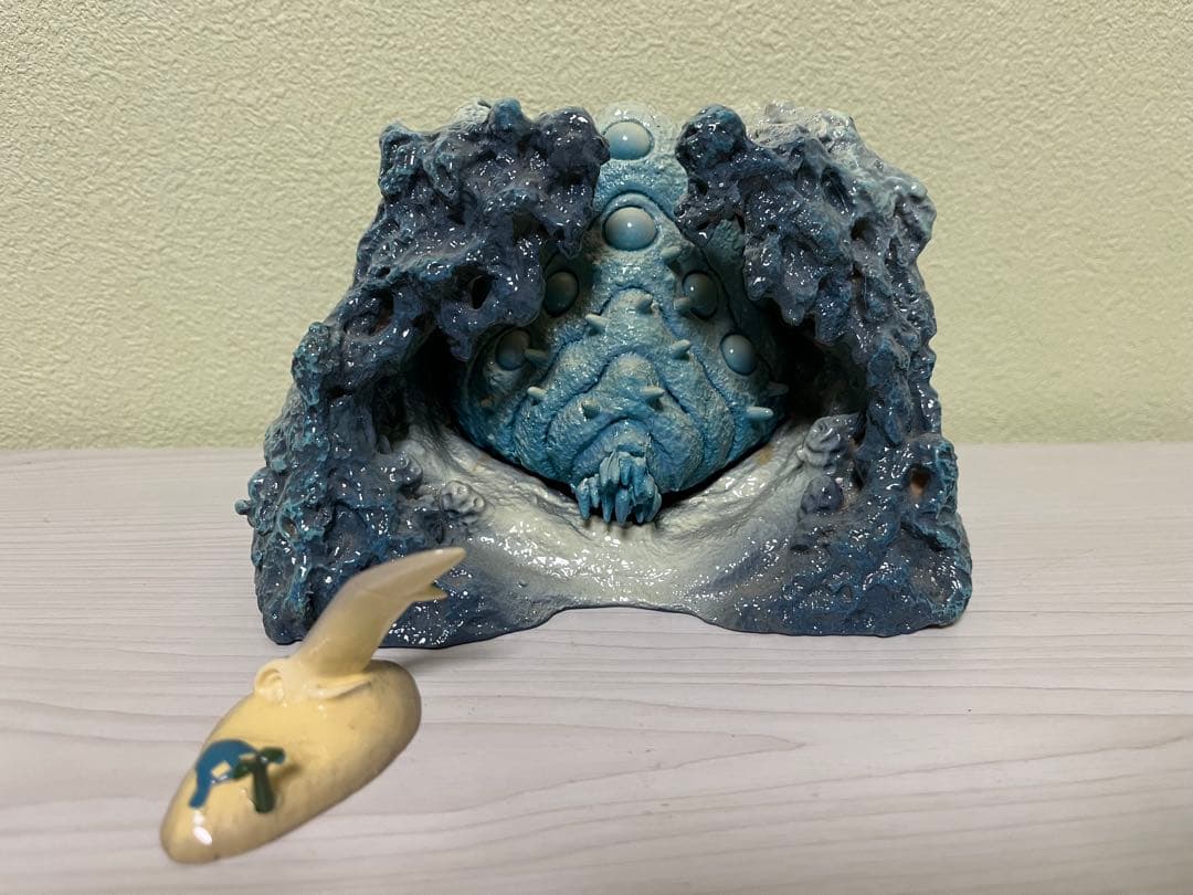 風の谷のナウシカ　王蟲　置物　ガーデニング　オーナメント