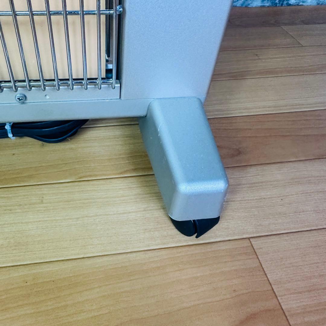 サンルミエ　遠赤外線暖房機　E800LS