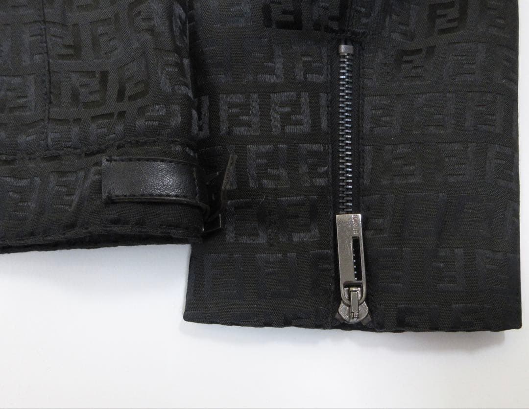 新品! FENDI フェンディ ズッカ柄 パディングライダースジャケット 42