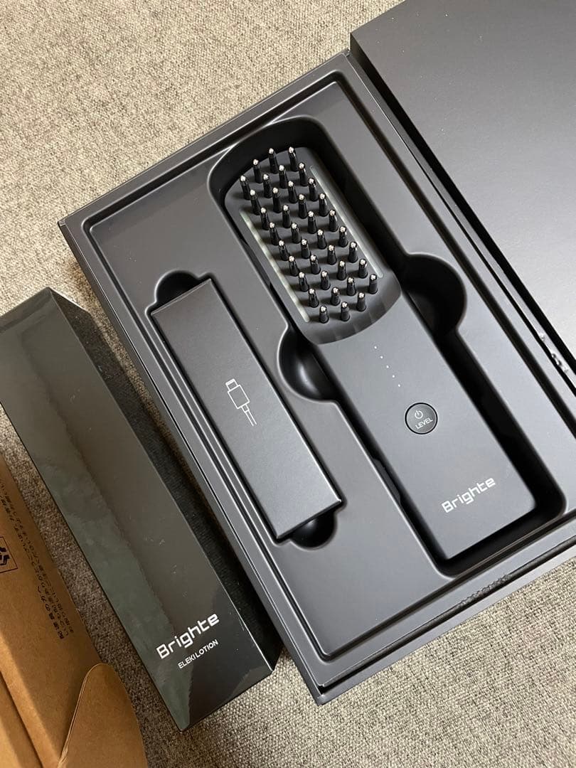 超美品　Brighte 美顔器 化粧水付