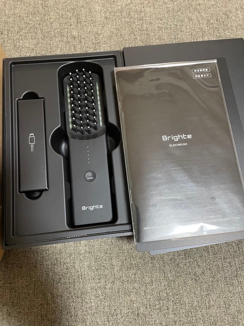 超美品　Brighte 美顔器 化粧水付