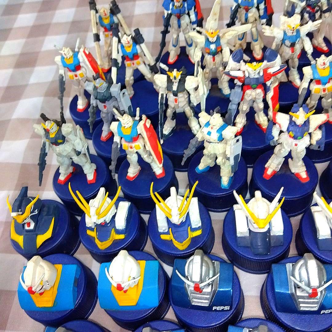 ペプシコーラ　ガンダム　ボトルキャップ　フィギュア　シークレットあり　大量まとめ