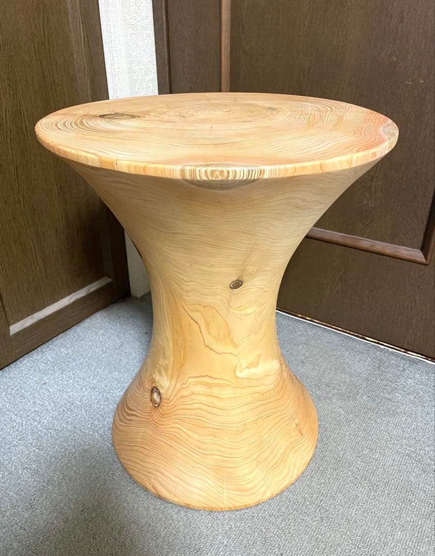 丸太　木製フレア型サイドテーブル