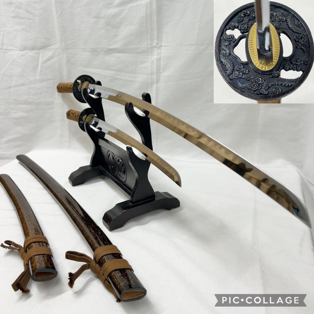 模造刀 二本差し 太刀 脇差 龍鍔 透かし 梨地塗 鞘 互の目 刃紋 高級