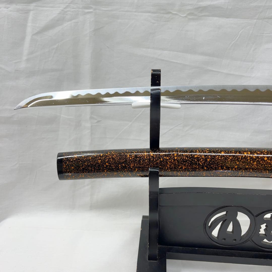 模造刀 二本差し 太刀 脇差 龍鍔 透かし 梨地塗 鞘 互の目 刃紋 高級