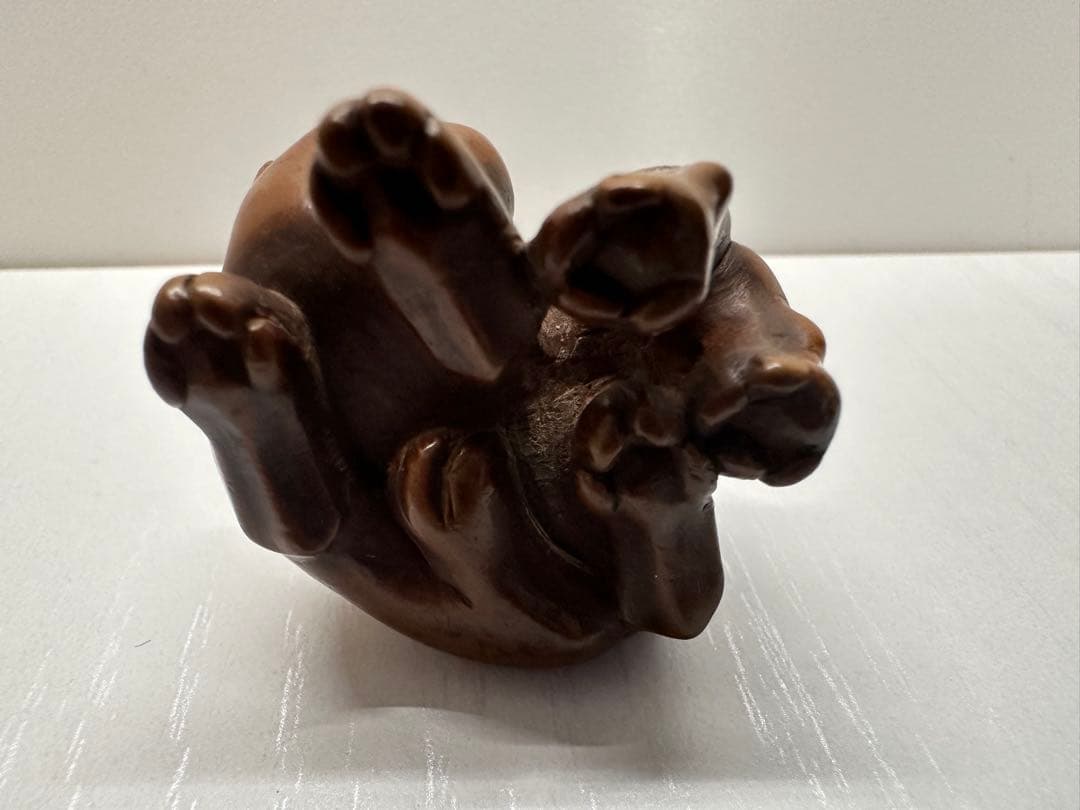 根付(netsuke) 2 匹の寄り添う犬　木製　江戸時代