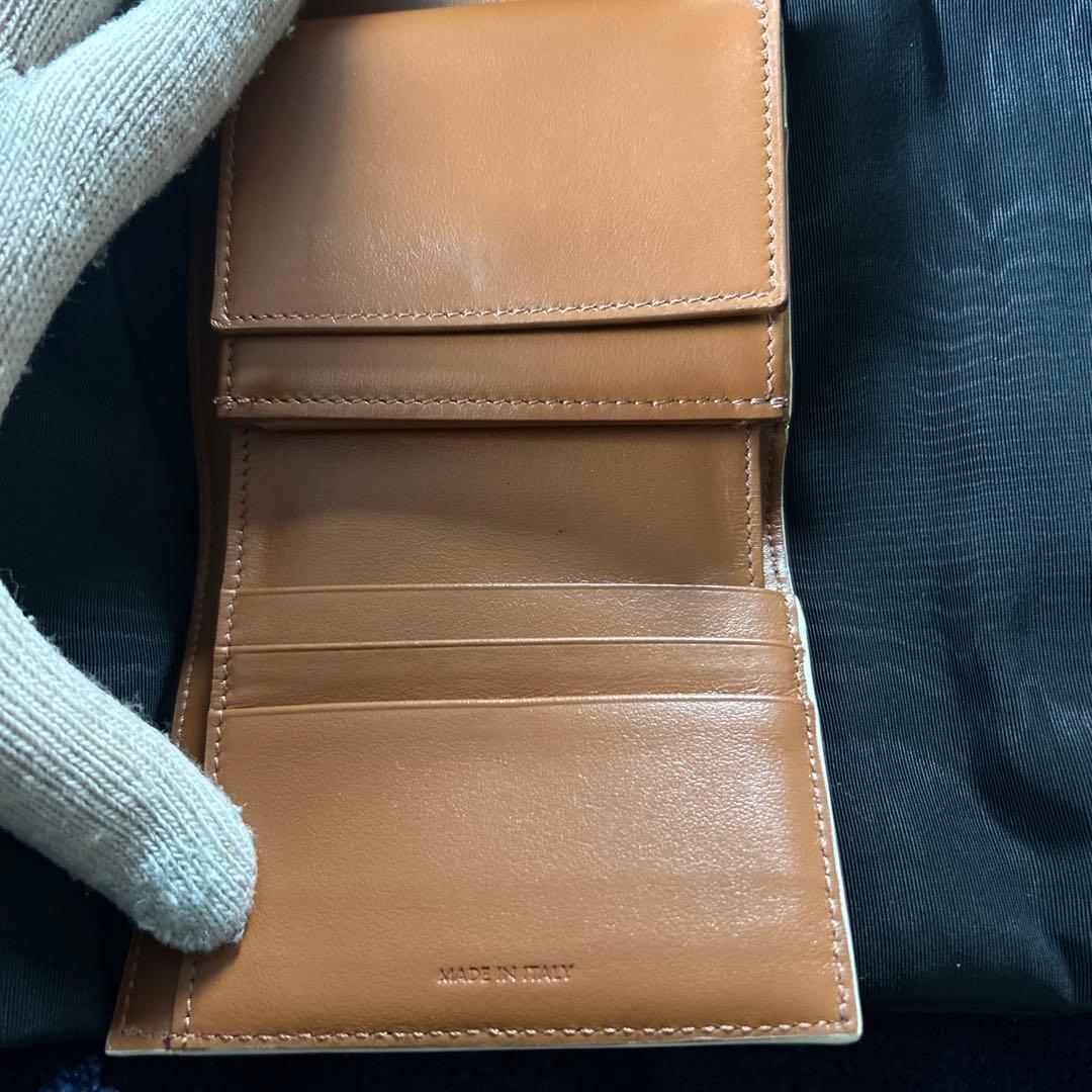 [最終価格]美品CELINE トリオンフ　三つ折り財布 アイボリー/ゴールド