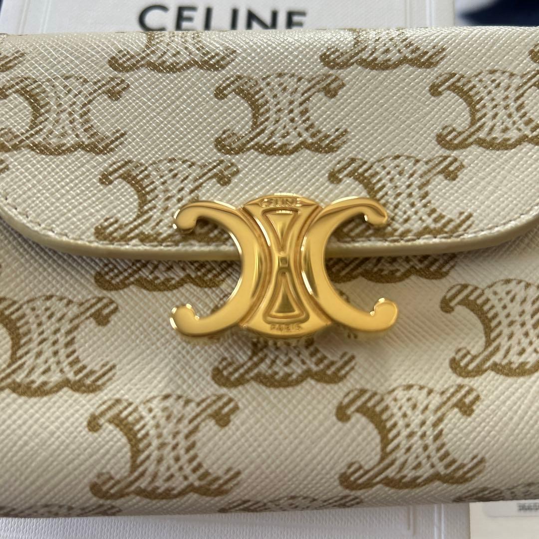 [最終価格]美品CELINE トリオンフ　三つ折り財布 アイボリー/ゴールド