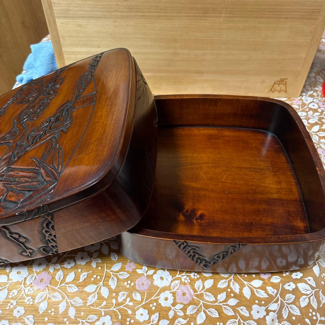 昭和时期 ふき子作 木製彫刻入り収納箱 中型