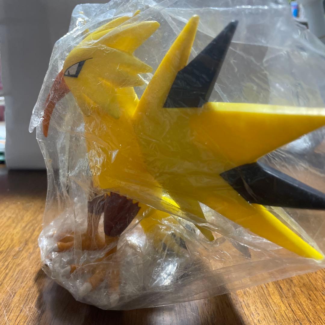 ポケモン デラックスフィギュア ルギア/ファイヤー/サンダー/フリーザー 4体