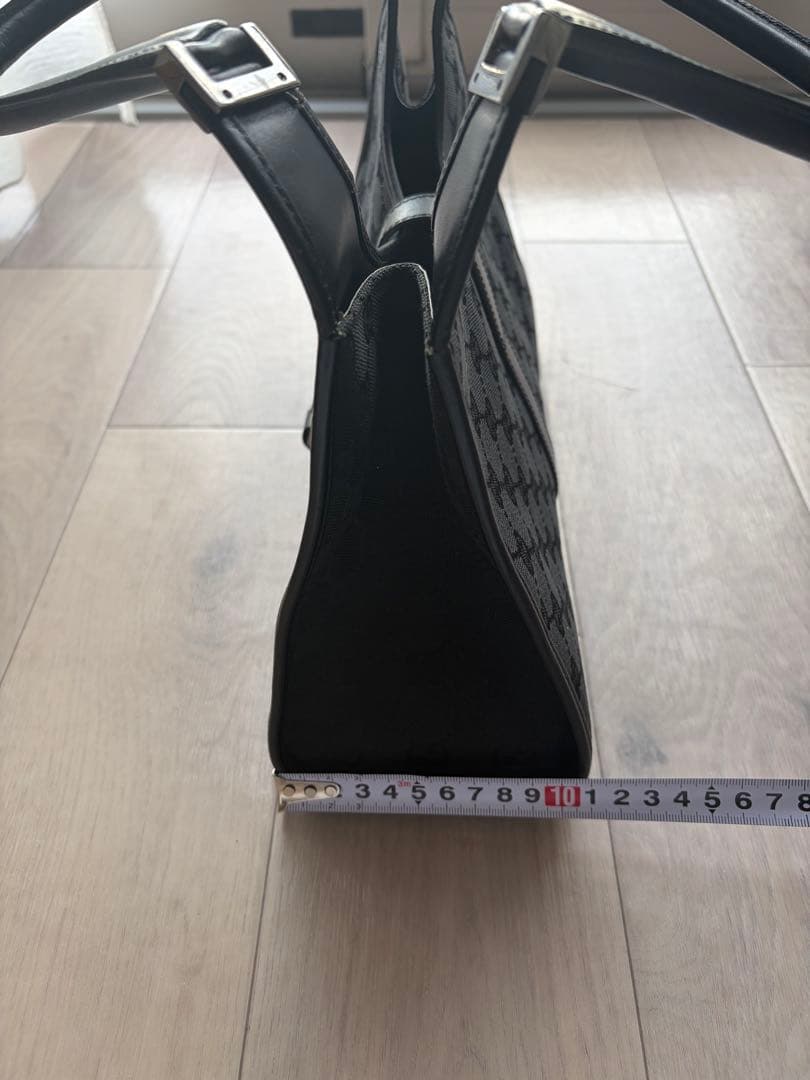 GUCCI グッチ　ショルダーバッグ　ジャッキー　ブラック　GG柄