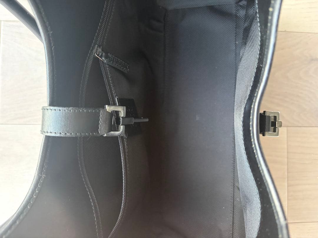 GUCCI グッチ　ショルダーバッグ　ジャッキー　ブラック　GG柄