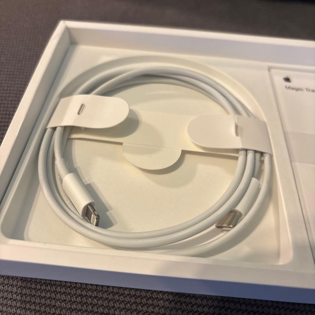 Magic Trackpad ホワイト USB-Cケーブル付き