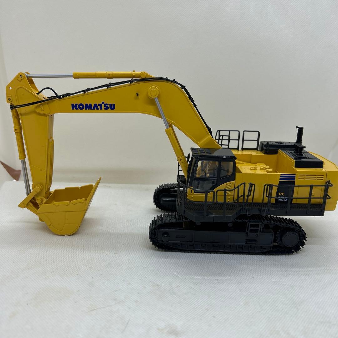 京商　ラジコン　コマツ　油圧ショベル　PC1250-8 パワーショベルカー